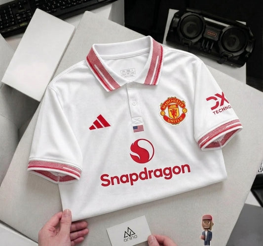 An Original Manchester United Concept Polo white 2026